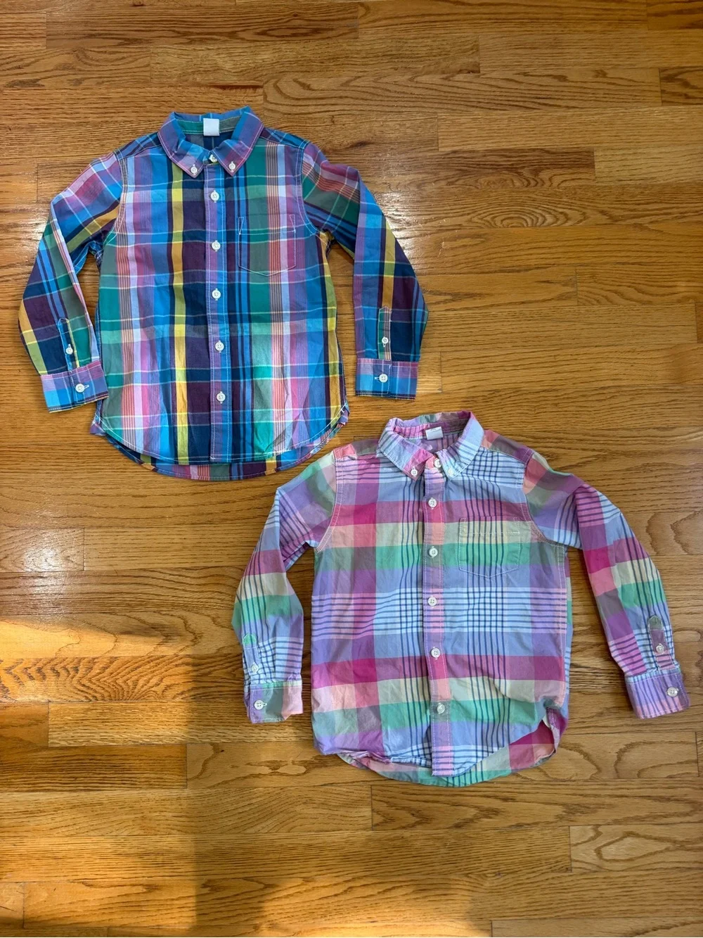 GAP Boys Size 5 Plaid Button-Down Shirts Bundle of 2 Long Sleeve